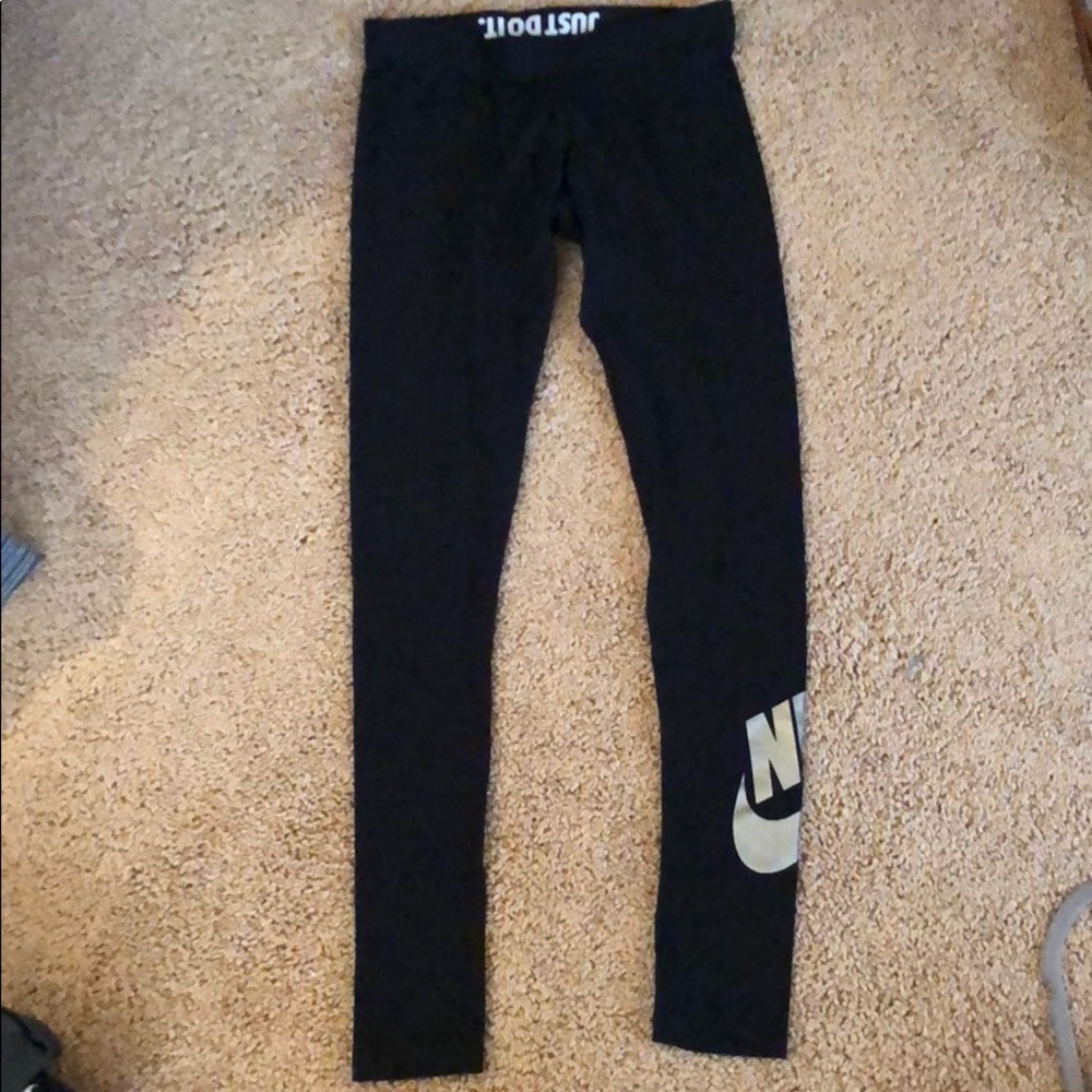 Nike leggings